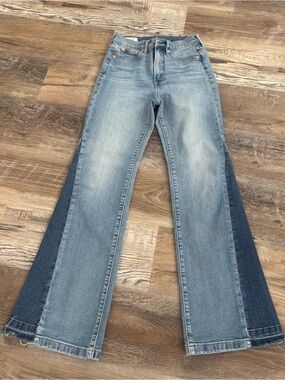 GAP Two-Tone Light and Dark Blue Flare Jeans, Sz 27/4